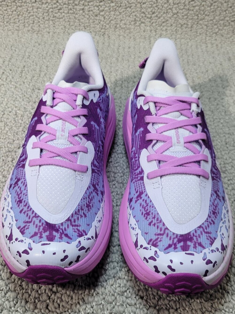 HOKA One One Speedgoat 6 Youth Size 6 Starlight Glow Lupine - Picture 2 of 11